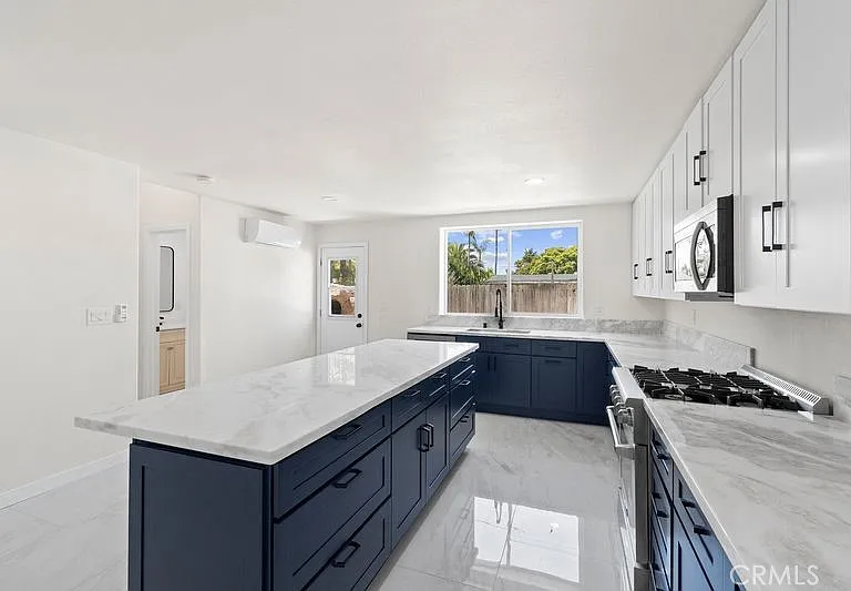 1580 San Bernardino Pl — Photo 8