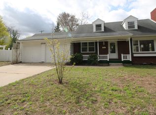 2516 Lambros Dr, Midland, MI 48642