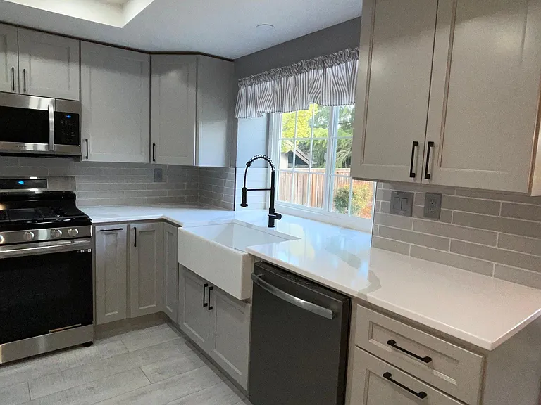 2254 Lake Crest Ct — Photo 8