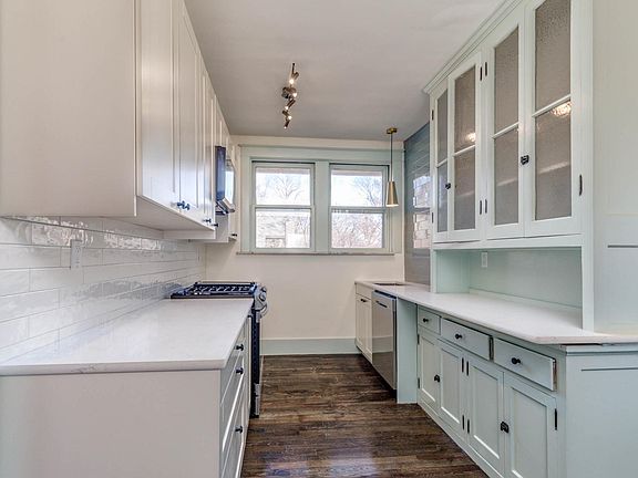 2nd image of 2408 Bellevue Ave #1A