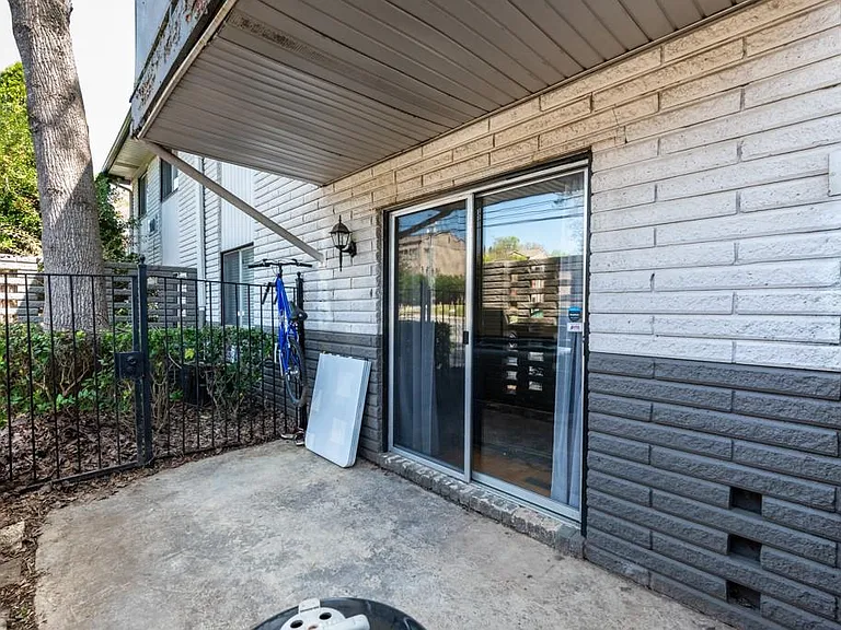 3501 Roswell Rd NE #103 — Photo 12