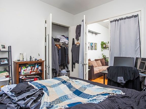 5th image of 186 Jefferson St #3F