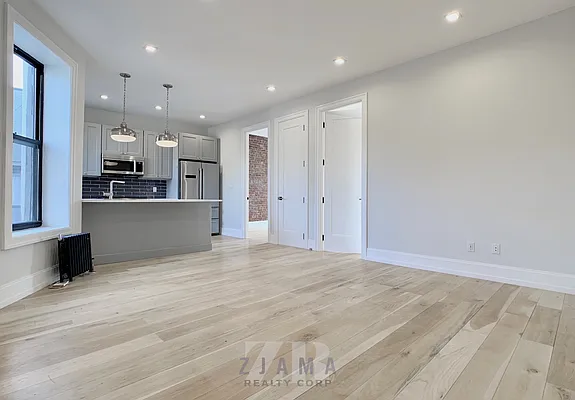 Rented by Zjama Realty Corp | media 9