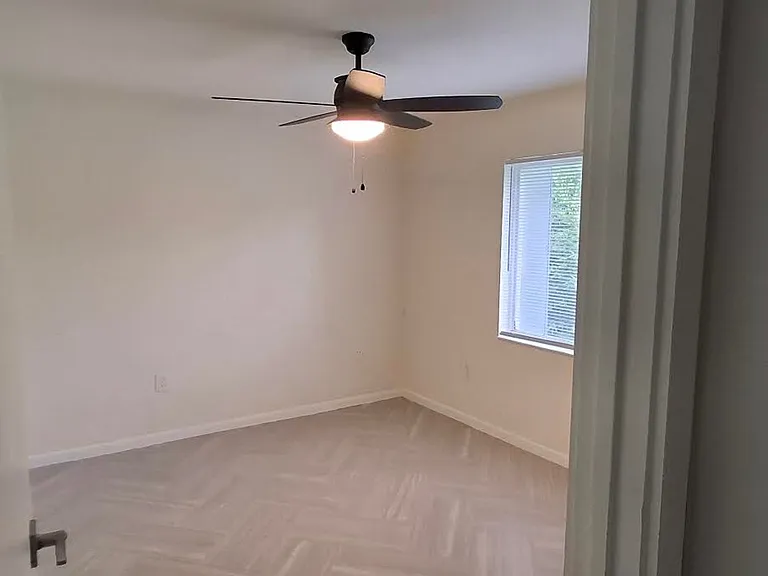 12255 Eastcove Dr — Photo 5