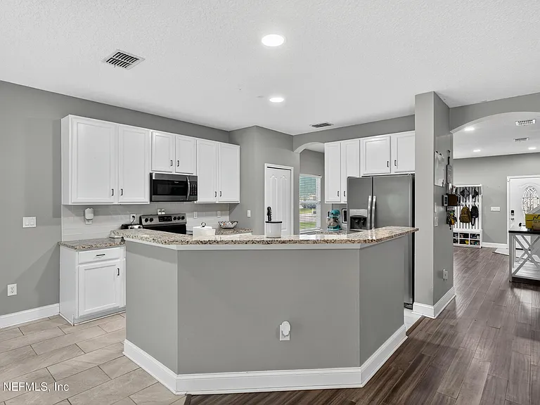 2038 Creekmont Dr — Photo 9