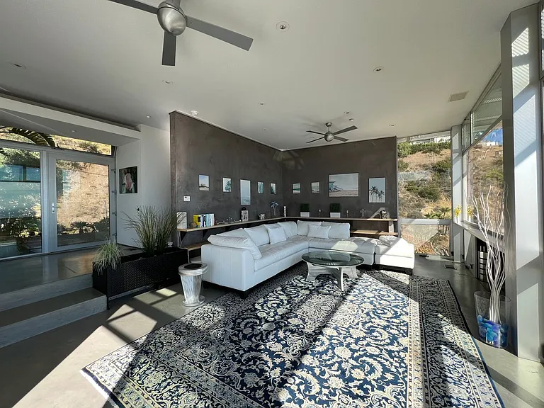 3095 Rambla Pacifico — Photo 18