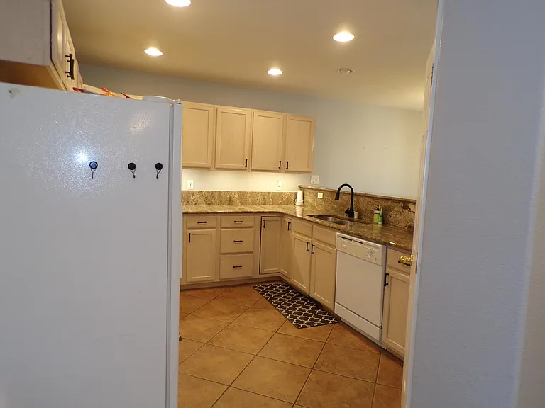 1727 Victorian Point — Photo 10