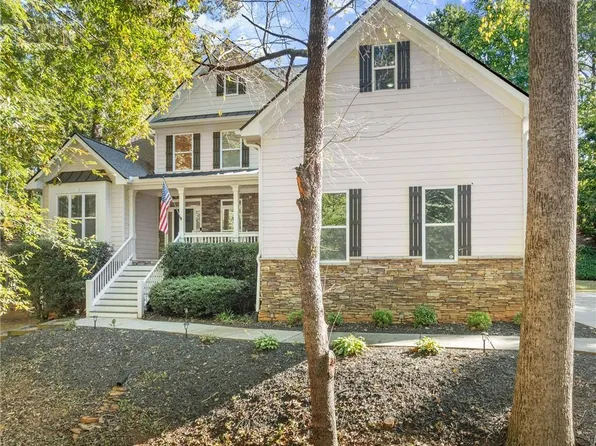 5559 Ridgemoor Dr, Braselton, GA 30517