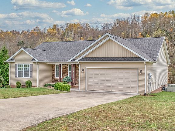 4th image of 3550 Bear Creek Ln