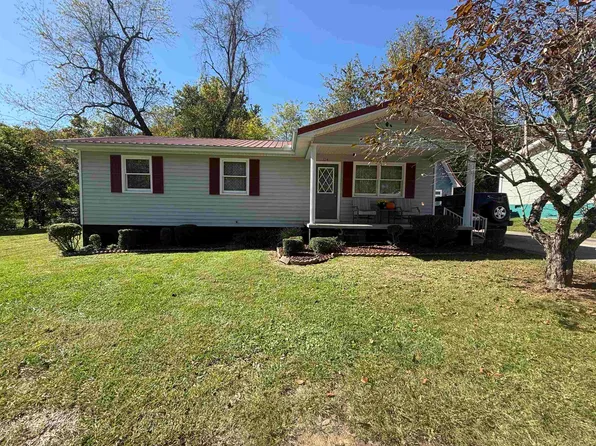 114 Embassy Dr, Grayson, KY 41143