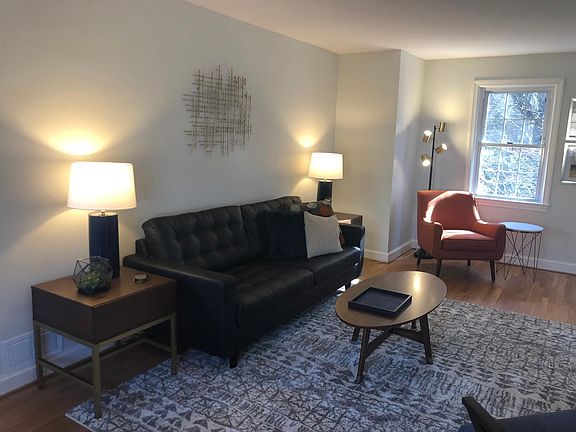 Main level living room
