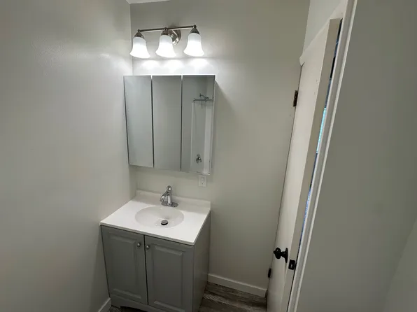 18108 Harland Ave, Cleveland, OH 44119