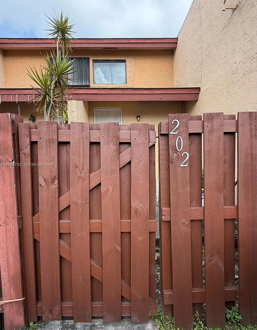 Indian Summer Vilg Condo — Photo 1