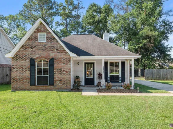 34520 Gravesbriar Dr, Denham Springs, LA 70706