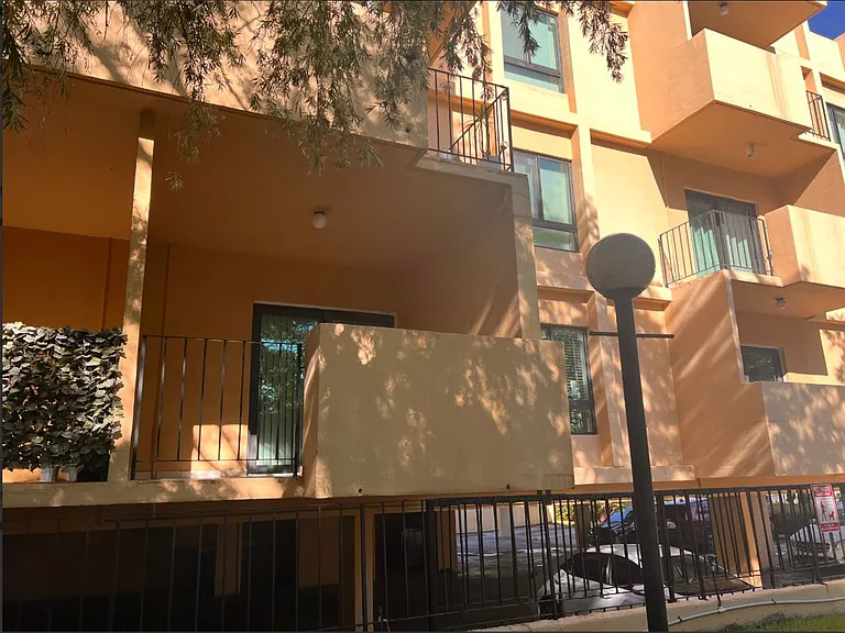 230 Calabria Ave — Photo 16