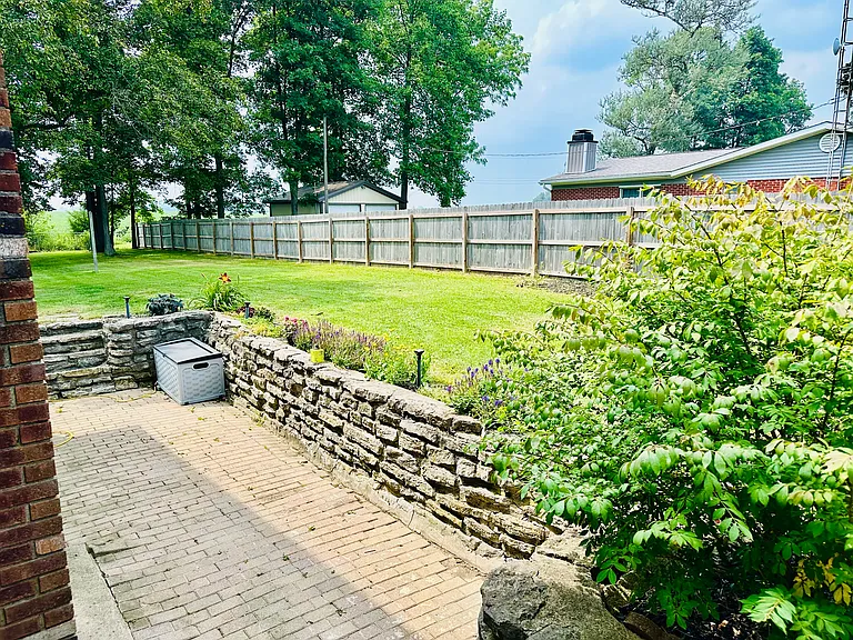 5226 Sugar Grove Rd — Photo 24
