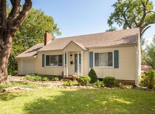 8419 Marty St, Overland Park, KS 66212