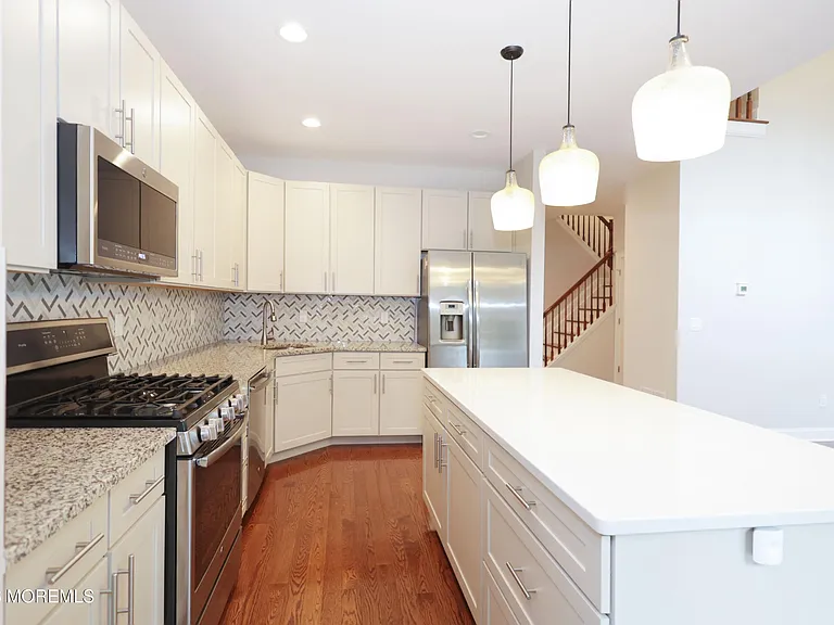 10 Gonzalez Dr — Photo 14