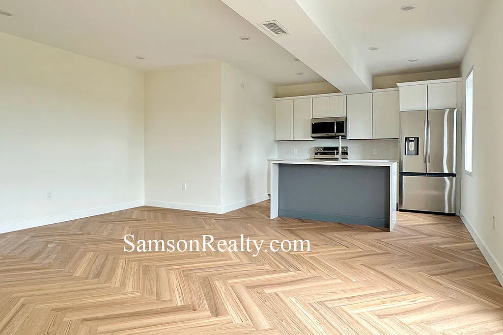 1 bed, 580 sqft, $2,250 — Photo 3