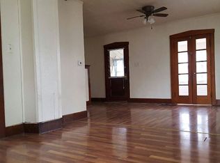 729 Dawson St, Waterloo, IA 50703