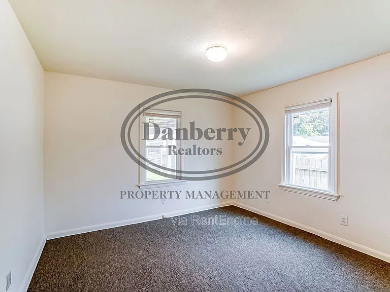 919 Brookley Blvd — Photo 12