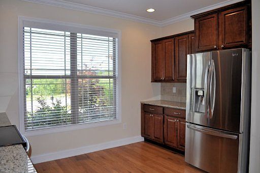 4th image of 814 Gavin Ln