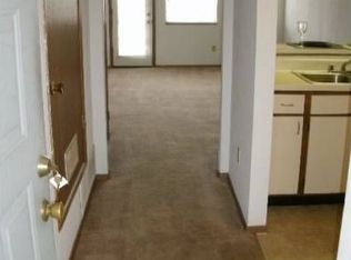 508 NE Chipman Rd APT 95, Lees Summit, MO 64063