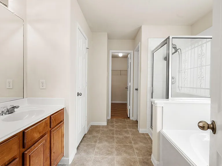 3111 Holly Ranch Dr — Photo 33