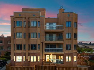 301 Livingston Ct, Edgewater, NJ