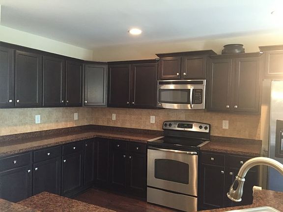 4th image of 520 Collinwood Dr