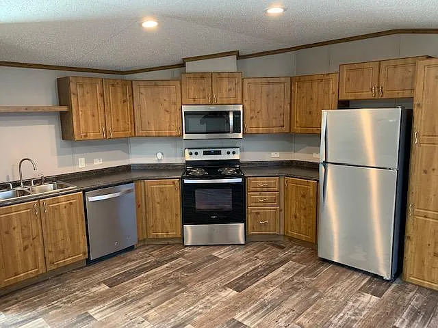3 bed, 1194 sqft, $1,540 — Photo 3