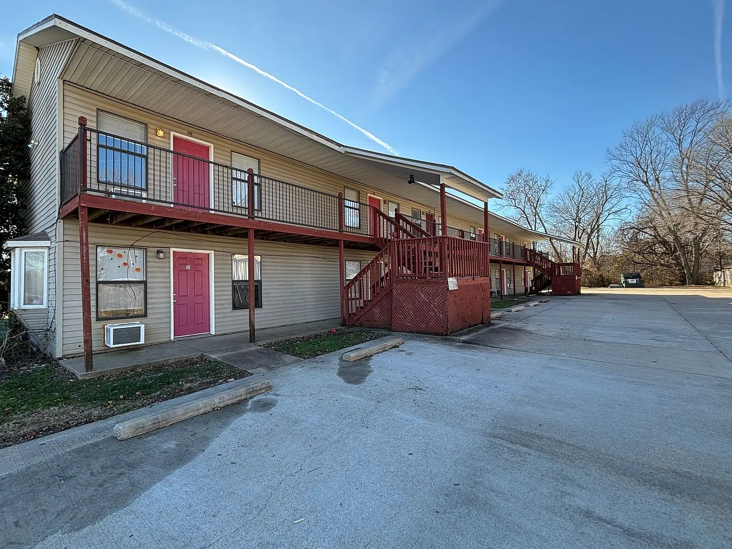 1706 South Powell Apts. Springdale — Photo 2
