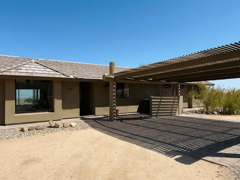 1750 W Pearce Rd — Photo 3