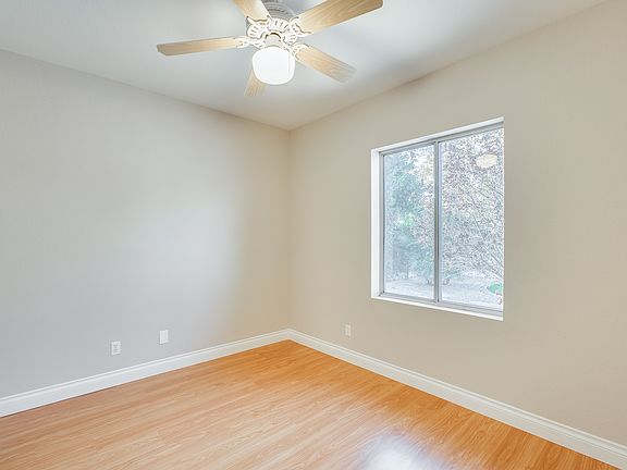 4th image of 15638 N 7th Dr