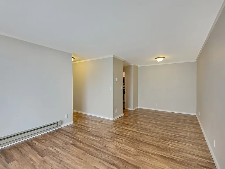 Granview Apartments — Photo 19