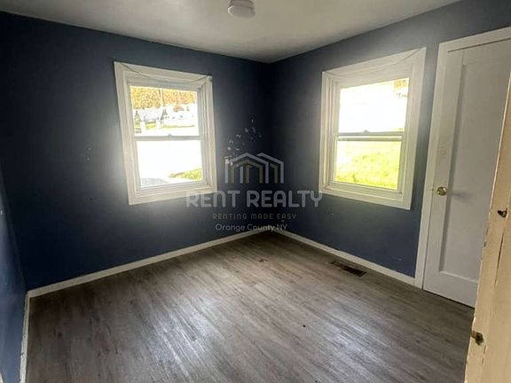 4th image of 446 Hillside Rd