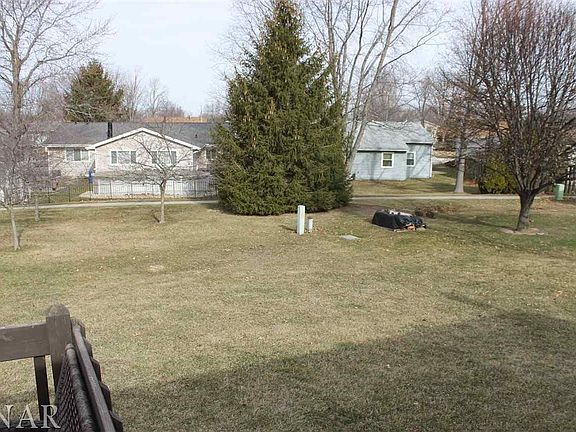 5th image of 2203 Woodhavens Dr