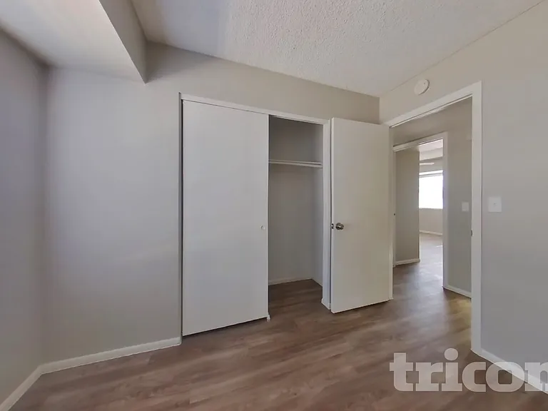 1010 W Blackhawk Dr — Photo 13