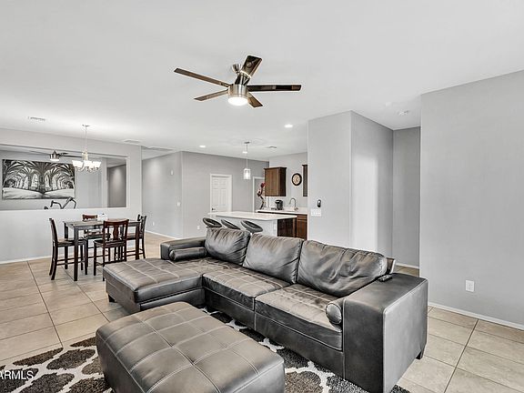 3rd image of 7170 W PUGET Avenue