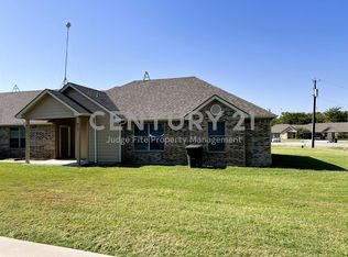 111 Sunburst Ct, Weatherford, TX 76087