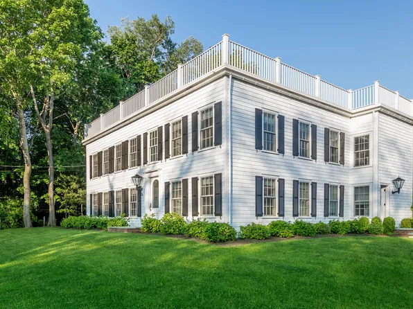 34 Jermain Ave, Sag Harbor, NY 11963