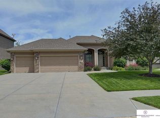 19906 Mason St, Elkhorn, NE 68022