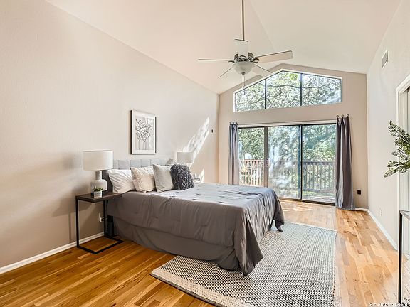 3rd image of 11306 Whisper Dawn St