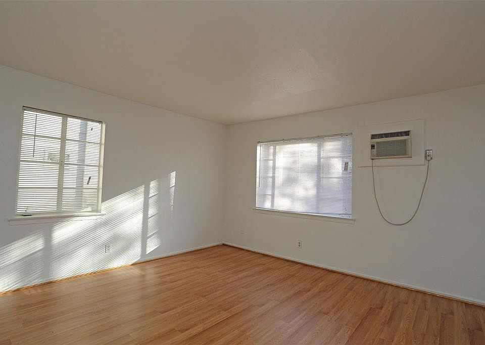 1st image of 1615 Wentworth St APT 6