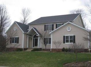 101 Blackberry Dr, Hudson, OH 44236