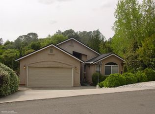 23156 Lone Pine Dr, Auburn, CA 95602