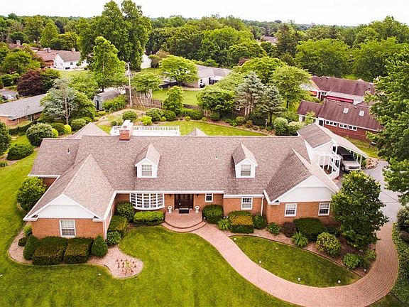 2nd image of 640 West Dr