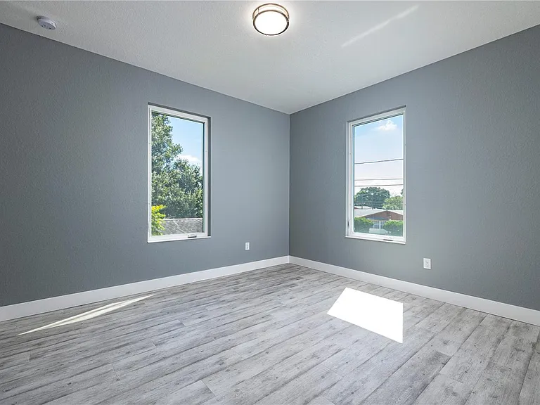 4205 W Arch St — Photo 16