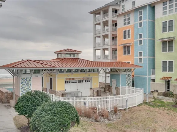 3738 Sandpiper Rd APT 337B, Virginia Beach, VA 23456