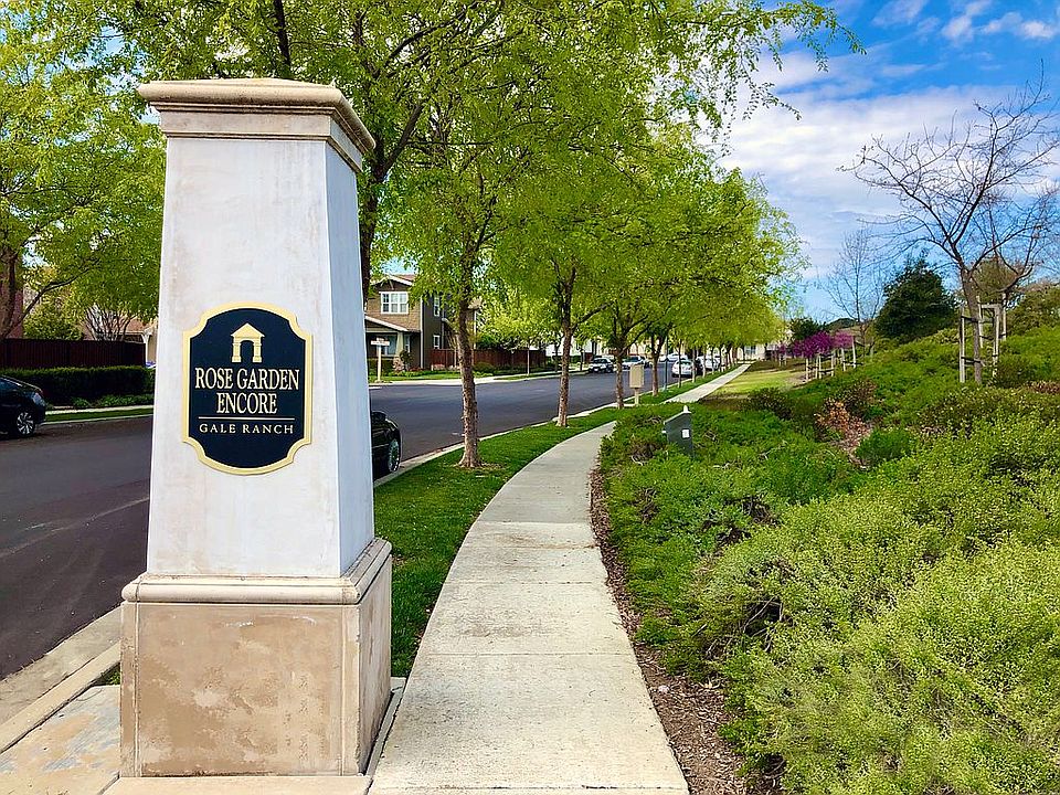 2nd image of 169 Lucy Ln